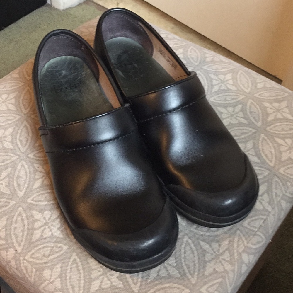 Waterproof DANSKO clogs sz 41